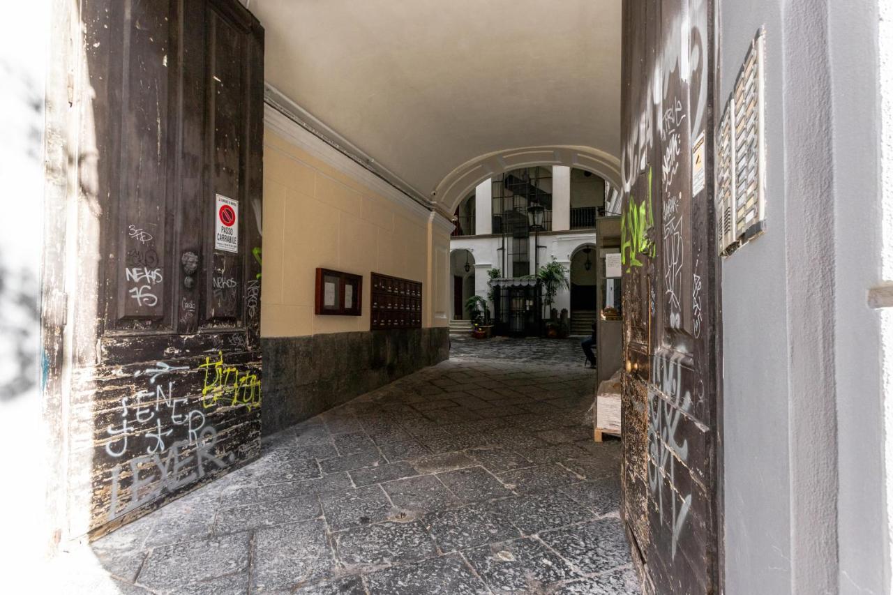 Arka Apartments Nápoly Kültér fotó